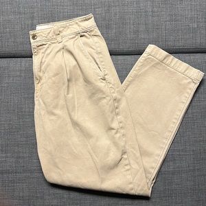 GAP High Rise Khaki with front pleats (8/29)